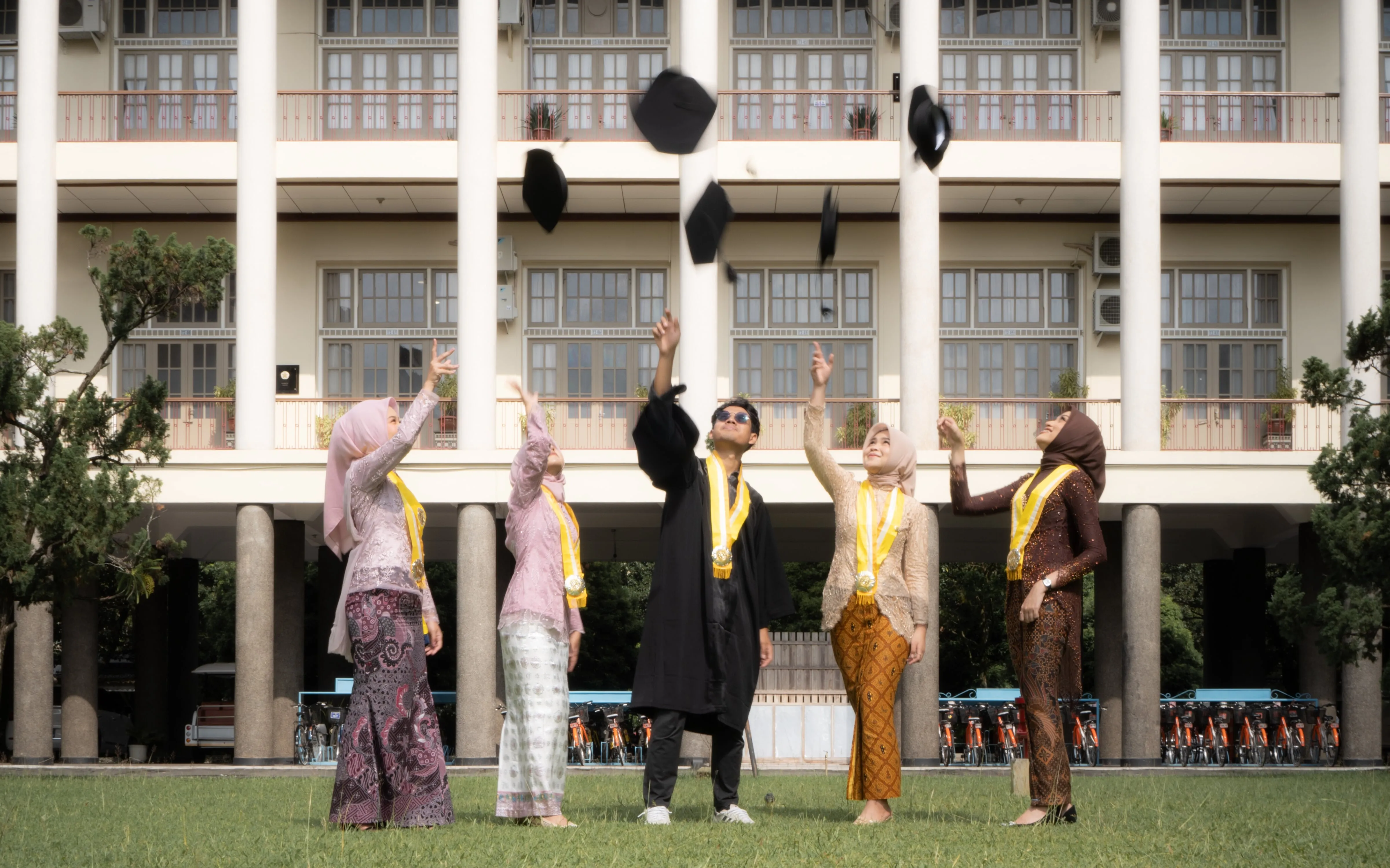 Wisuda 1